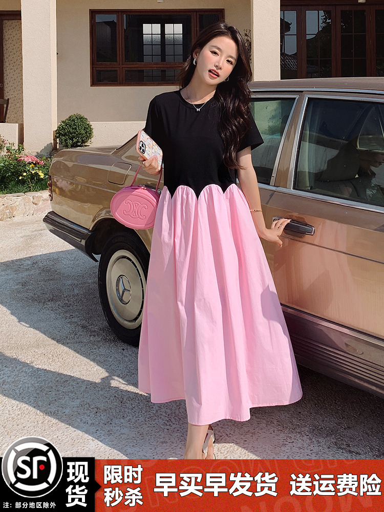 Trendy Dopamine Pink Patchwork Dress for Women - Summer 2025, Unique Long Dress, Youthful Style, Perfect for 90s & Y2K Fashion. Trendy Dopamine Pink Patchwork Dress for Women - Summer 2025, Unique Long Dress, Youthful Style, Perfect for 90s & Y2K Fashion.