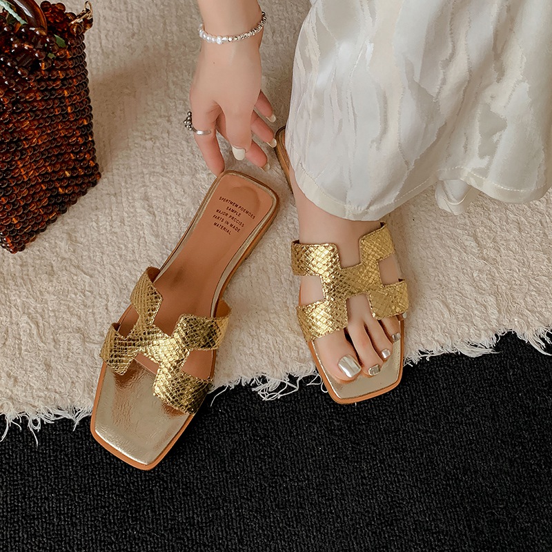 Trendy Gold Square-Toe H-Shaped Beach Sandals for Women - Fashionable One-Strap Flat Slippers for Weekend Wear