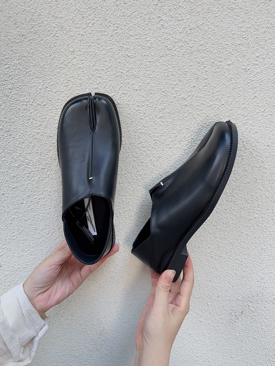 Trendy High-End Split-Toe Loafers for Autumn 2025 in British Style with Brushed Finish - Chic Fashion Statement Shoes Trendy High-End Split-Toe Loafers for Autumn 2025 in British Style with Brushed Finish - Chic Fashion Statement Shoes