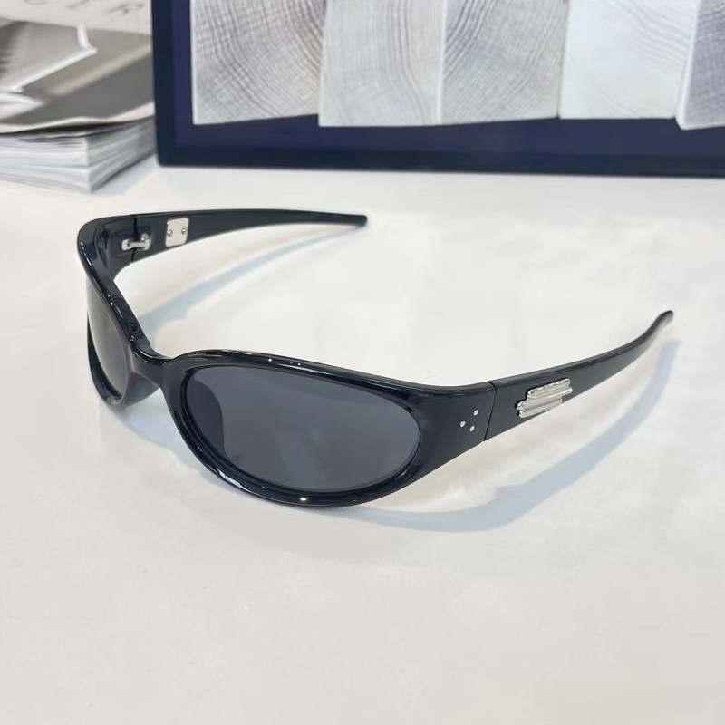 Trendy Jennie-Style Interchangeable Sports Headband Sunglasses for Women - High-End Fashion Accessory for Round and Square Faces Trendy Jennie-Style Interchangeable Sports Headband Sunglasses for Women - High-End Fashion Accessory for Round and Square Faces