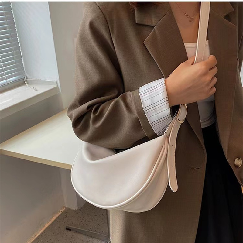 Trendy Large Capacity Soft Leather Dumpling Crossbody Bag - Stylish Versatile Commuting Shoulder Bag for Women