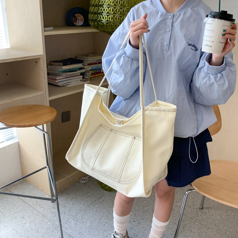 Trendy Large Capacity Tote Canvas Bag for Women, Casual Travel Shoulder Bag with Niche Design and Stylish Lines