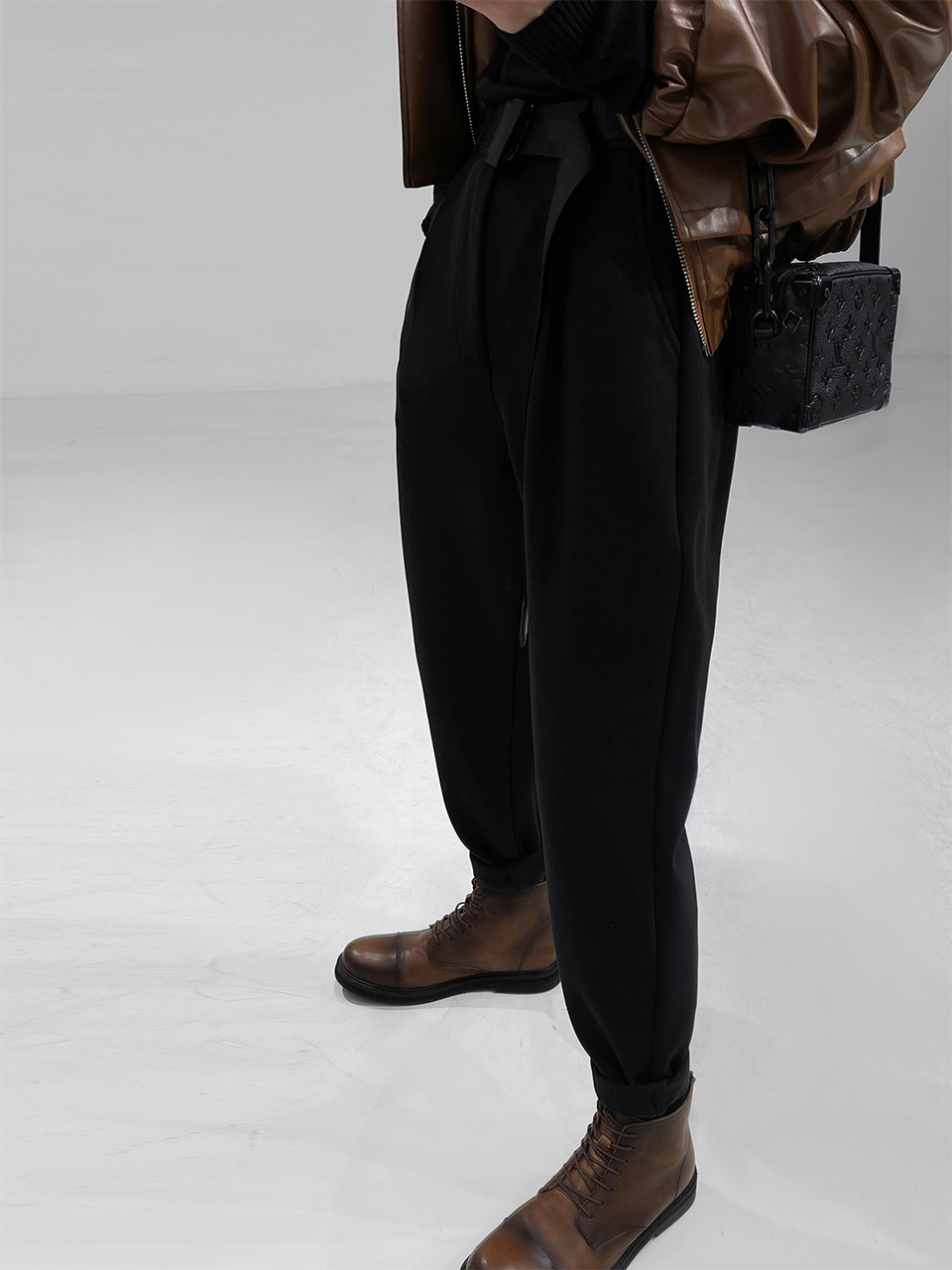 Trendy Loose Tapered Casual Pants with Built-In Belt - Versatile Dragon Dadao Style for Effortless Fashion Trendy Loose Tapered Casual Pants with Built-In Belt - Versatile Dragon Dadao Style for Effortless Fashion