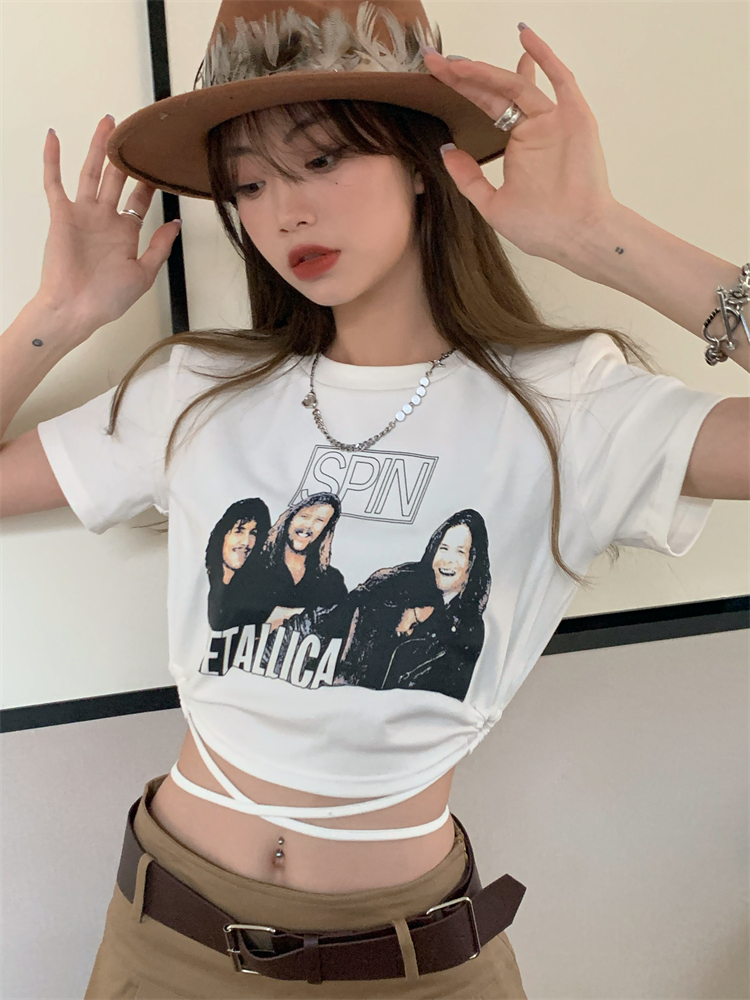 Trendy Pink Crop Top T-Shirt for Women, Short Sleeve Dance Style, European and American Fashion, Spicy Girl Design, Casual Chic. Trendy Pink Crop Top T-Shirt for Women, Short Sleeve Dance Style, European and American Fashion, Spicy Girl Design, Casual Chic.