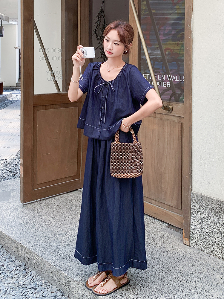 Trendy Summer Denim Two-Piece Set for Women - Light Mature Style Short Sleeve Top & Wide-Leg Pants Outfit Trendy Summer Denim Two-Piece Set for Women - Light Mature Style Short Sleeve Top & Wide-Leg Pants Outfit