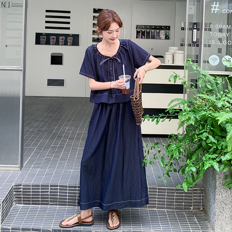 Trendy Summer Denim Two-Piece Set for Women - Light Mature Style Short Sleeve Top & Wide-Leg Pants Outfit