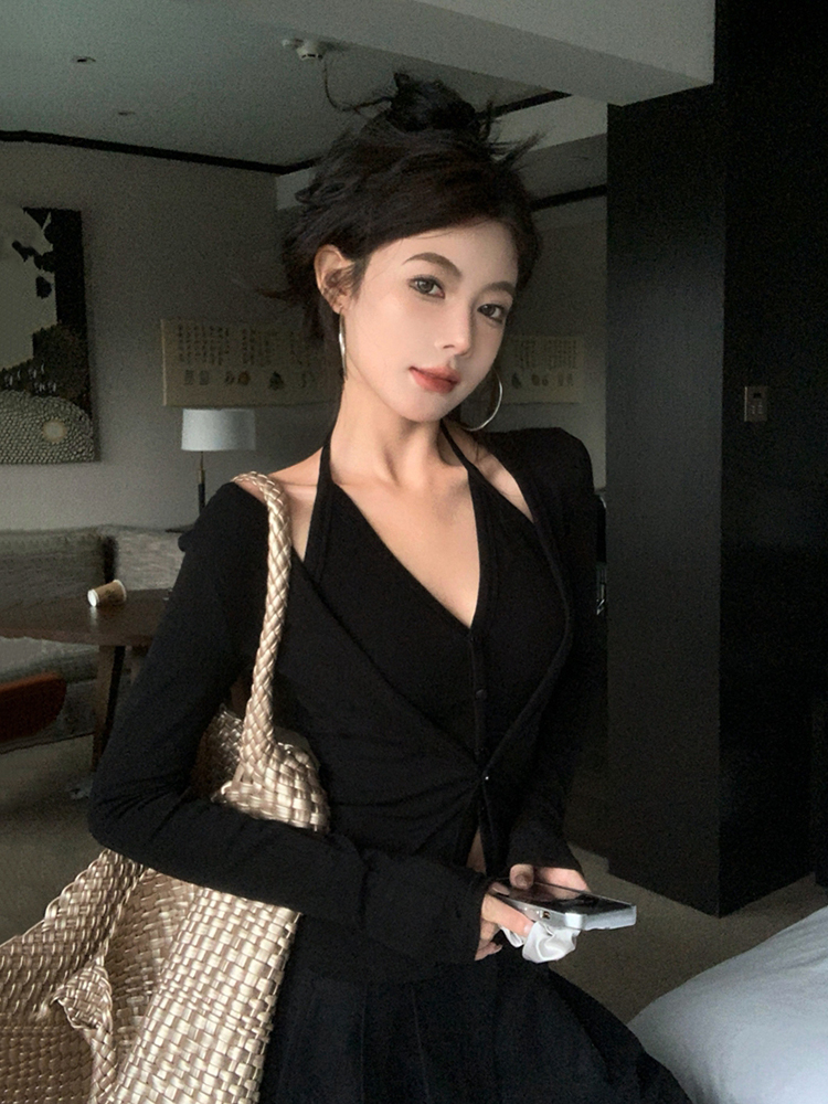 Trendy Two-Piece Style Faux Layered Shirt for Women - K-Pop Inspired Autumn Winter Jazz Top for Music Festivals Trendy Two-Piece Style Faux Layered Shirt for Women - K-Pop Inspired Autumn Winter Jazz Top for Music Festivals