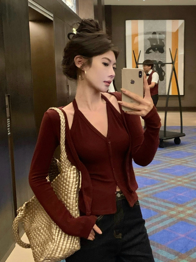 Trendy Two-Piece Style Faux Layered Shirt for Women - K-Pop Inspired Autumn Winter Jazz Top for Music Festivals Trendy Two-Piece Style Faux Layered Shirt for Women - K-Pop Inspired Autumn Winter Jazz Top for Music Festivals