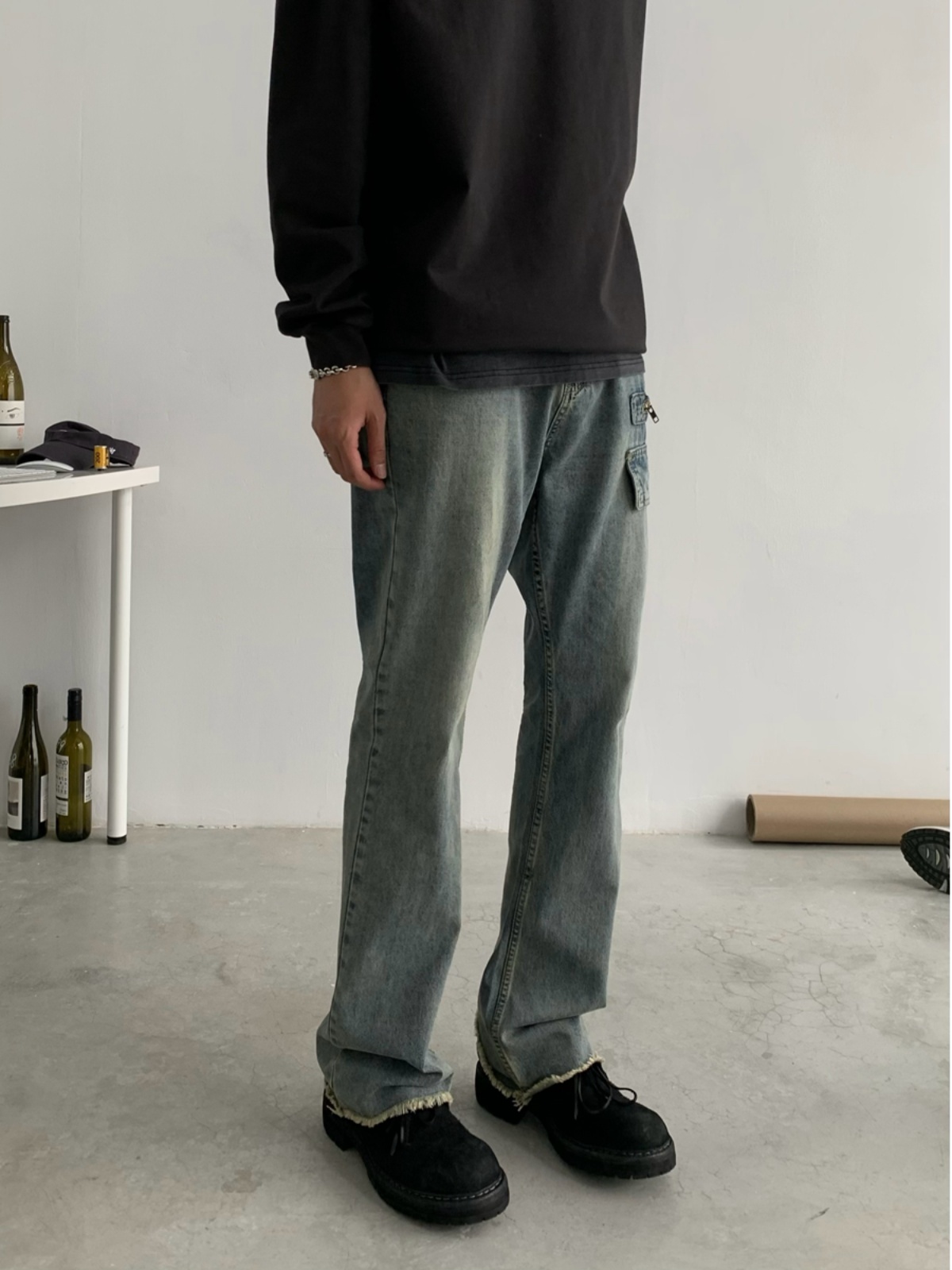 Trendy Vintage High Street Men's Distressed Micro Flared Jeans - American Style Washed Long Pants Trendy Vintage High Street Men's Distressed Micro Flared Jeans - American Style Washed Long Pants