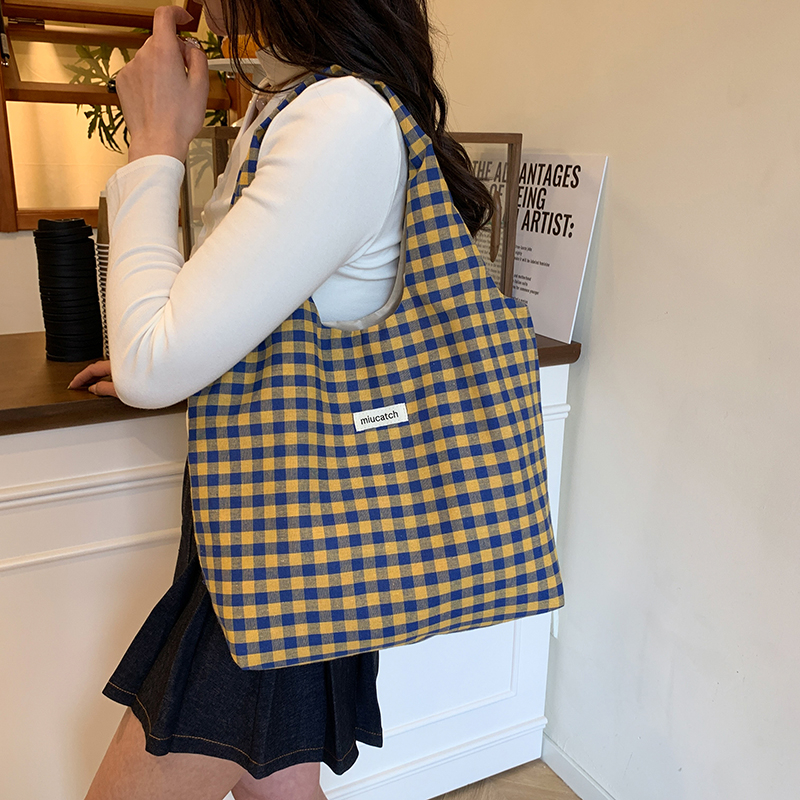 Trendy Women's 2025 Korean Style Large Capacity Woolen Tote Bag for Class and Casual Shopping Trendy Women's 2025 Korean Style Large Capacity Woolen Tote Bag for Class and Casual Shopping