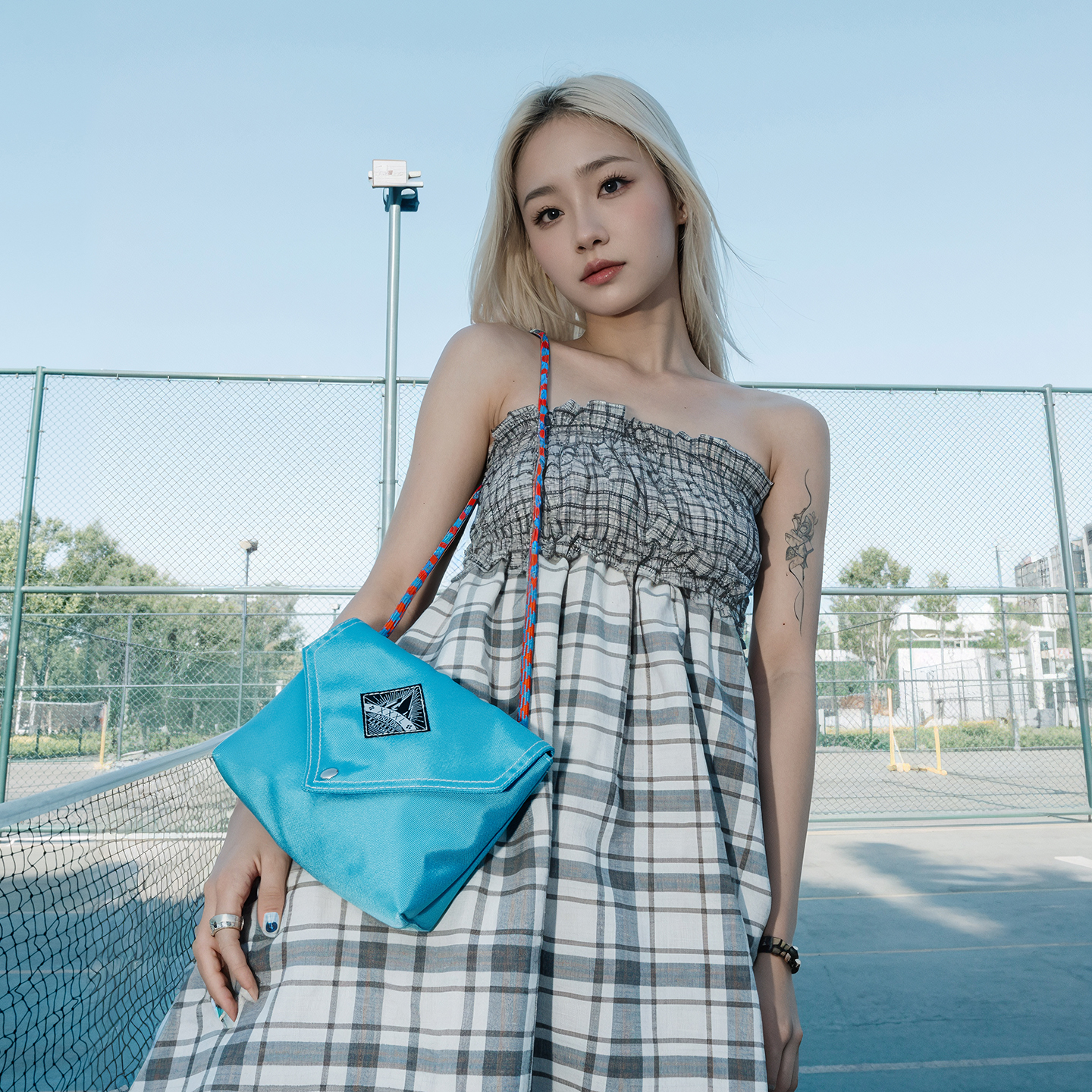 Trendy Women's 2025 Versatile Small Square Crossbody Bag - Mobile Phone Holder, Hot Girl Style, Niche Shoulder Bag Trendy Women's 2025 Versatile Small Square Crossbody Bag - Mobile Phone Holder, Hot Girl Style, Niche Shoulder Bag