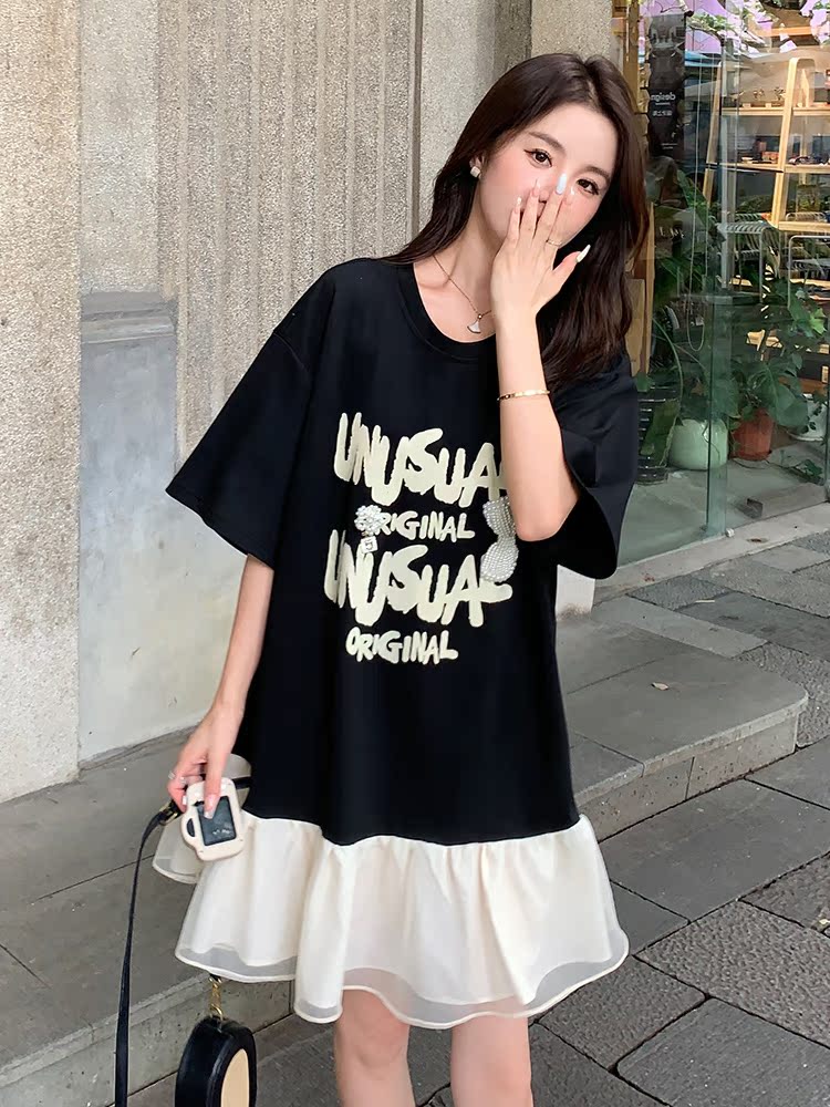 Trendy Women's Fishtail T-Shirt Dress - Unique Loose Design for Summer, Stylish Age-Reducing Look Trendy Women's Fishtail T-Shirt Dress - Unique Loose Design for Summer, Stylish Age-Reducing Look