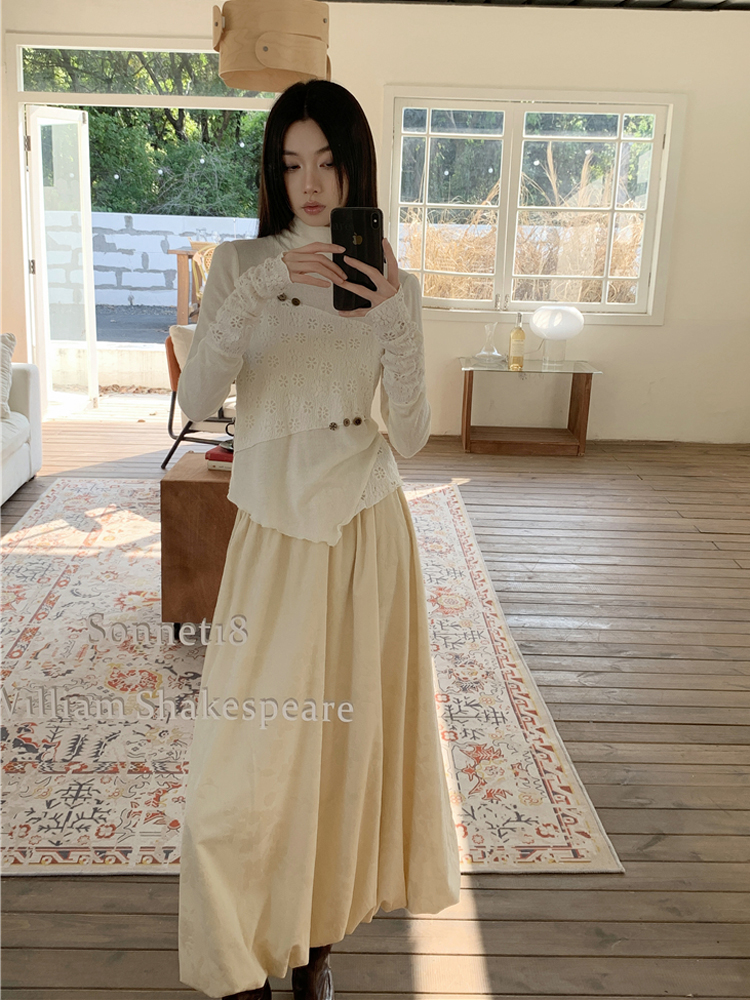 Trendy Women's Long Sleeve Top 2025 Spring White Textured Spliced Versatile Base Layer for Effortless Style Trendy Women's Long Sleeve Top 2025 Spring White Textured Spliced Versatile Base Layer for Effortless Style