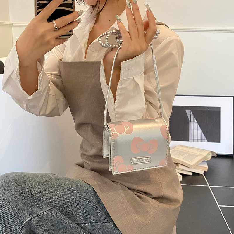 Trendy Women's Shoulder Crossbody Bag 2025 - Versatile Mini Bag for Lipstick and Keys, Ideal for Daily Use Trendy Women's Shoulder Crossbody Bag 2025 - Versatile Mini Bag for Lipstick and Keys, Ideal for Daily Use