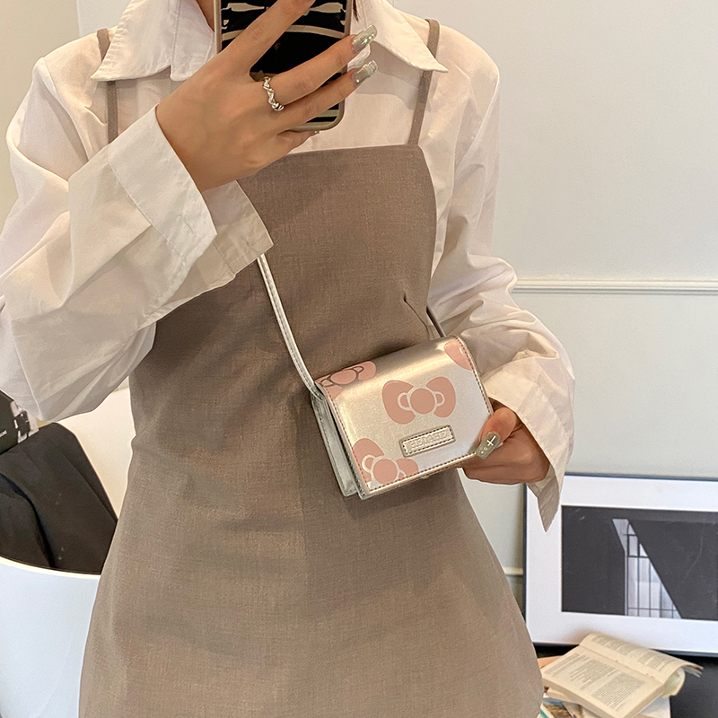 Trendy Women's Shoulder Crossbody Bag 2025 - Versatile Mini Bag for Lipstick and Keys, Ideal for Daily Use Trendy Women's Shoulder Crossbody Bag 2025 - Versatile Mini Bag for Lipstick and Keys, Ideal for Daily Use