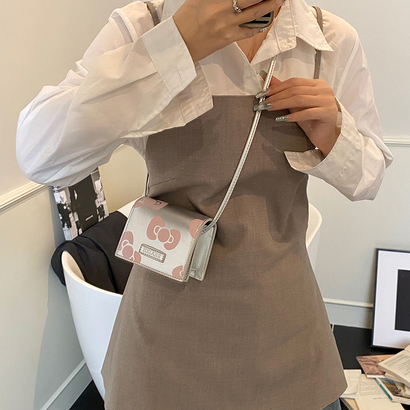 Trendy Women's Shoulder Crossbody Bag 2025 - Versatile Mini Bag for Lipstick and Keys, Ideal for Daily Use Trendy Women's Shoulder Crossbody Bag 2025 - Versatile Mini Bag for Lipstick and Keys, Ideal for Daily Use