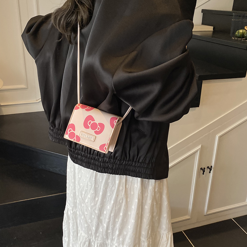 Trendy Women's Shoulder Crossbody Bag 2025 - Versatile Mini Bag for Lipstick and Keys, Ideal for Daily Use Trendy Women's Shoulder Crossbody Bag 2025 - Versatile Mini Bag for Lipstick and Keys, Ideal for Daily Use