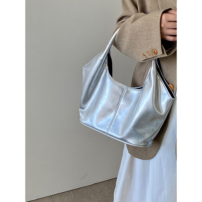 Trendy Women's Tote Bag 2025 - Large Capacity Versatile Underarm Shoulder Bag with Niche Design