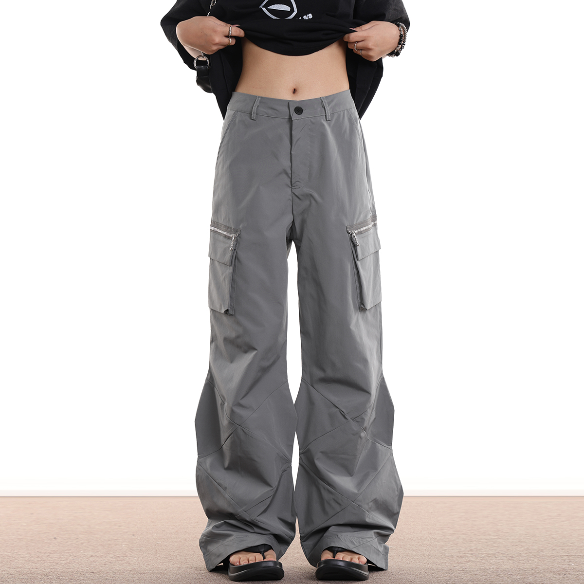 Trendy Workwear Wide-Leg Functional Streetwear Pants with Zip Pockets for Men and Women - Hip-Hop Style, Urban Fashion