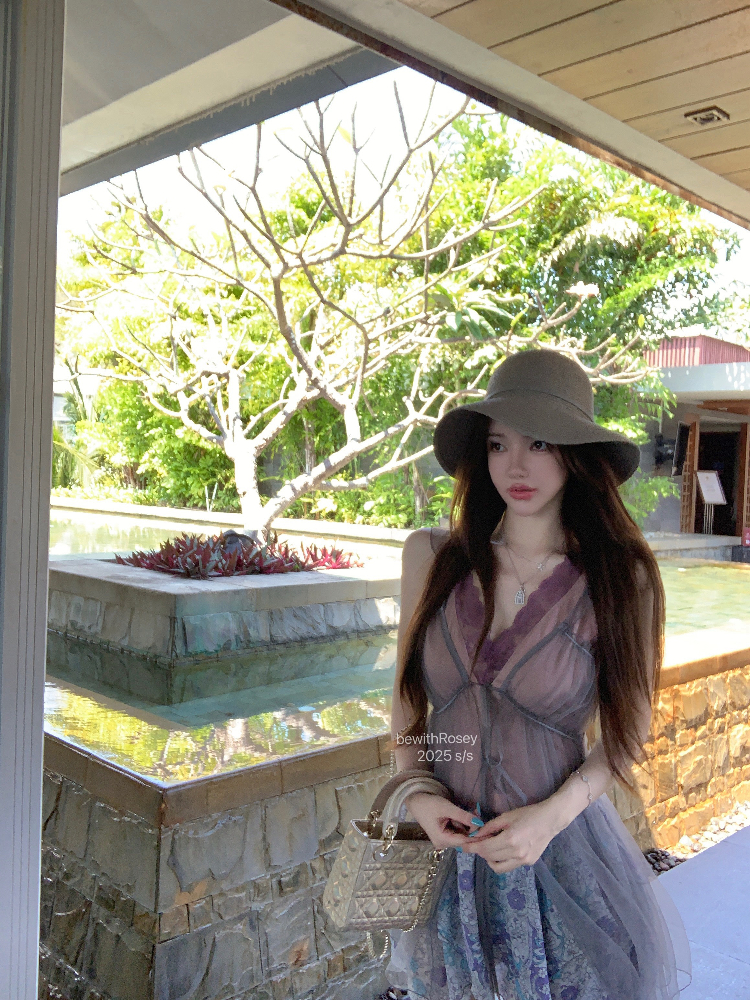 Two-Tone Lace Floral Two-Piece Dress in Wisteria Dream - Trendy 90s Inspired Fashion Two-Tone Lace Floral Two-Piece Dress in Wisteria Dream - Trendy 90s Inspired Fashion