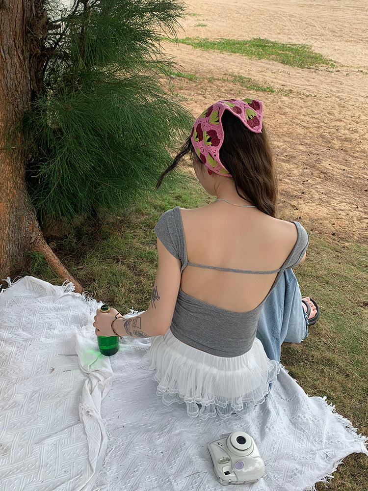 U-Neck Shoulder-Baring Back Tank Top with Chest Pads - Slim-Fit Women's Spicy Girl Inner Top in American Style, 2025 Fashion U-Neck Shoulder-Baring Back Tank Top with Chest Pads - Slim-Fit Women's Spicy Girl Inner Top in American Style, 2025 Fashion