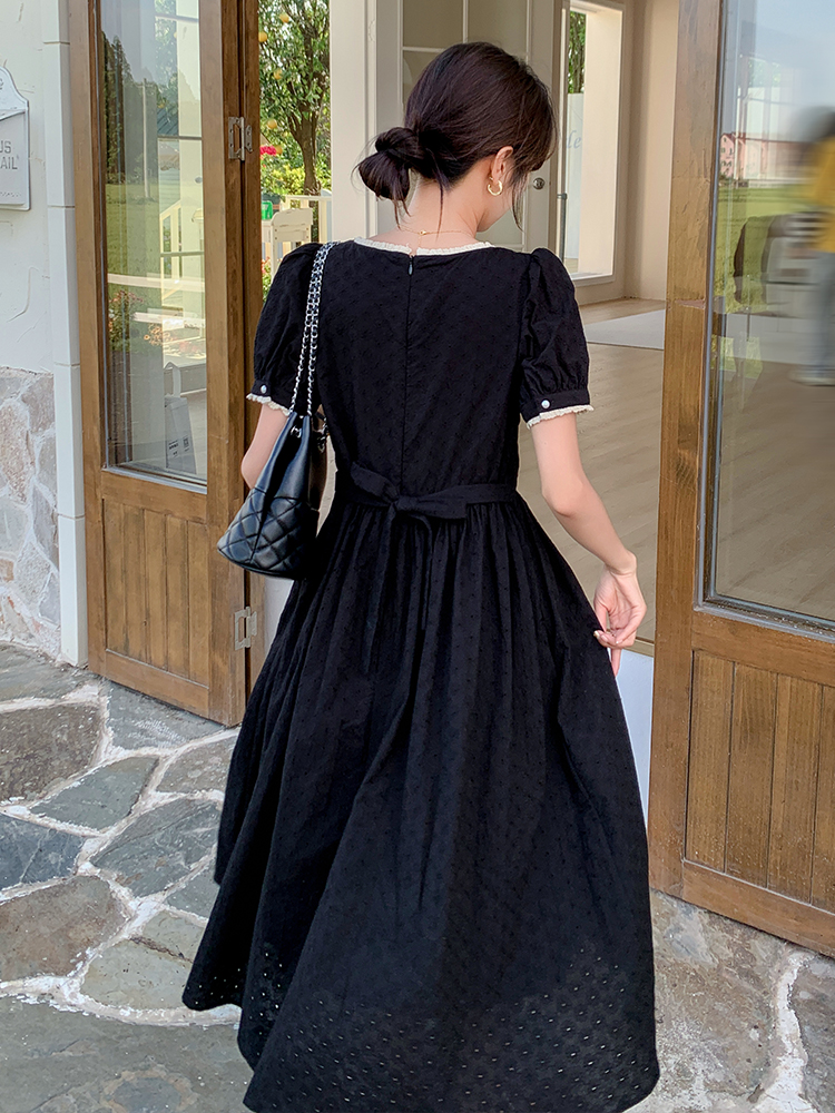 Unique Black Square-Neck Dress for Women - French Style Hepburn-Inspired, Waist-Cinching, Long Summer Dress 2025 Unique Black Square-Neck Dress for Women - French Style Hepburn-Inspired, Waist-Cinching, Long Summer Dress 2025