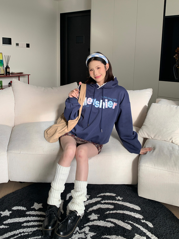 Unisex Casual Hoodie with Bow Tie Letter Patch Embroidery, Loose Fit American Style Sweatshirt for Spring and Autumn Fashion Unisex Casual Hoodie with Bow Tie Letter Patch Embroidery, Loose Fit American Style Sweatshirt for Spring and Autumn Fashion