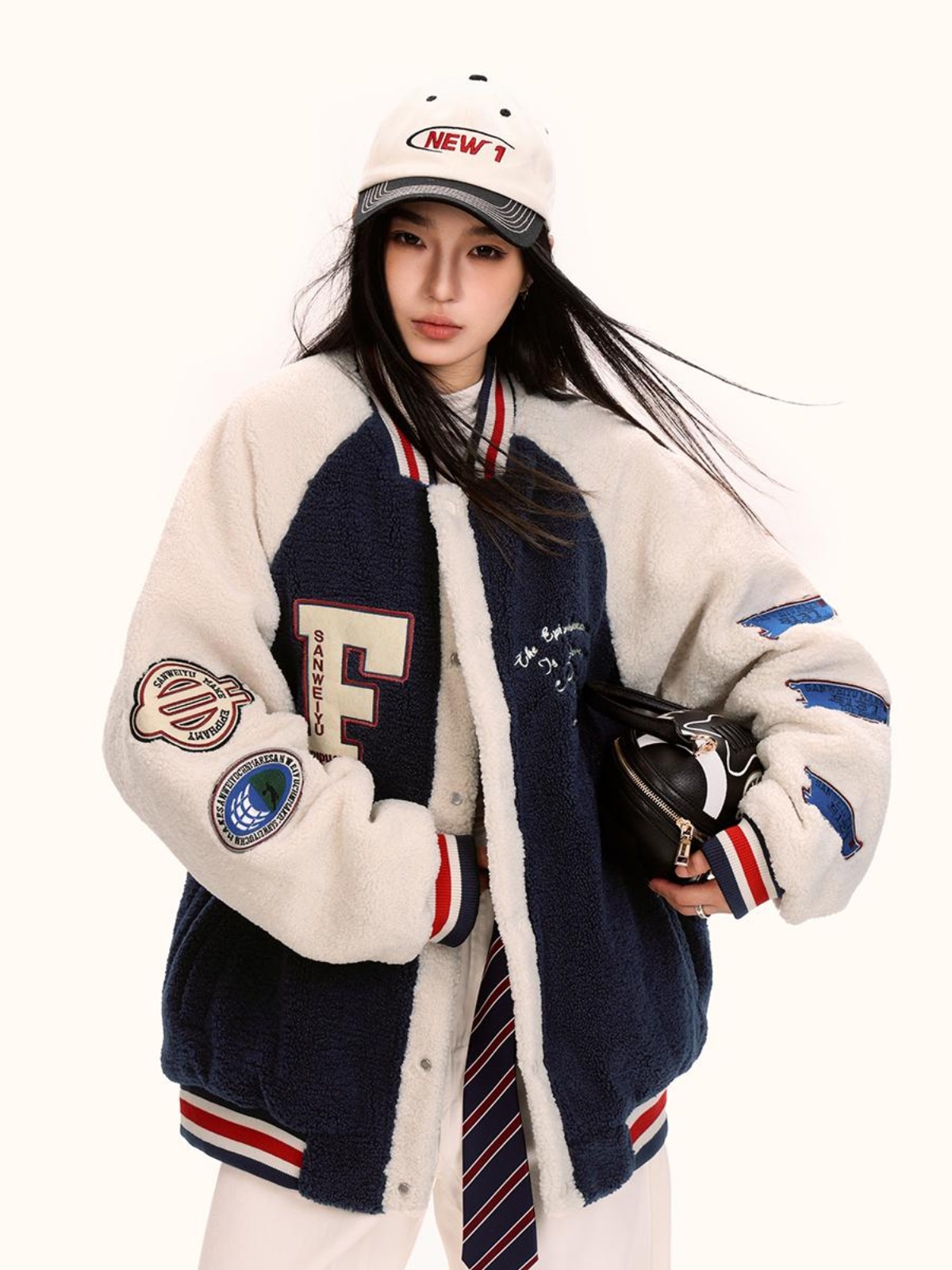 Unisex Lambswool Padded Baseball Jacket - Vintage American Style Cotton Coat for Autumn and Winter, Trendy Loose Fit Unisex Lambswool Padded Baseball Jacket - Vintage American Style Cotton Coat for Autumn and Winter, Trendy Loose Fit