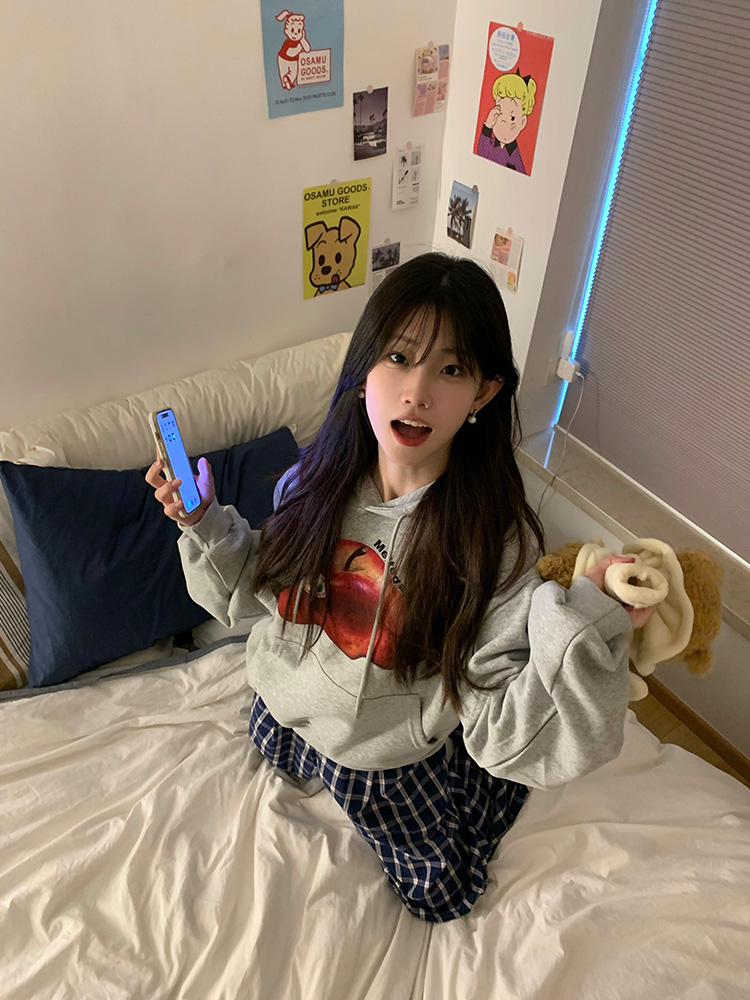 Unisex Melting Apple Print Hoodie - 2025 Autumn Casual Jacket, Loose Fit American Style for Men and Women Unisex Melting Apple Print Hoodie - 2025 Autumn Casual Jacket, Loose Fit American Style for Men and Women