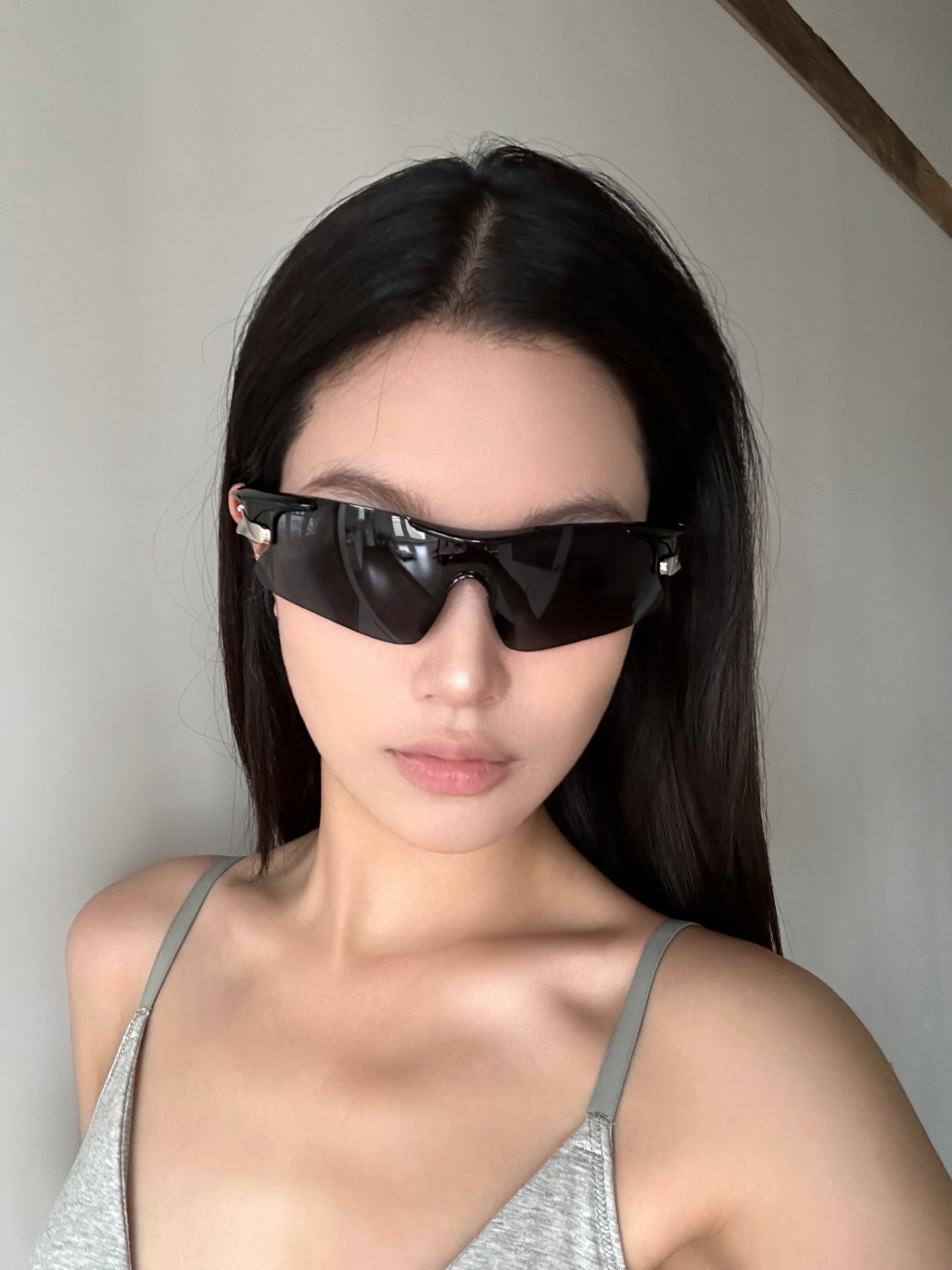 Unisex Outdoor Sports Sunglasses for Cycling - Windproof, UV Protection, European and American Style, Perfect for Active Adventures Unisex Outdoor Sports Sunglasses for Cycling - Windproof, UV Protection, European and American Style, Perfect for Active Adventures