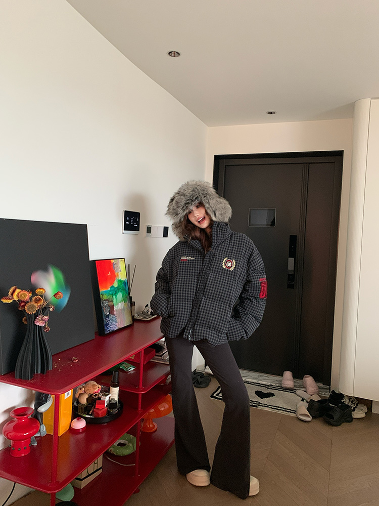 Unisex Stand Collar Embroidered Plaid Cotton Jacket - Casual Loose Fit Puffer Coat for Winter, American Style Fashion Unisex Stand Collar Embroidered Plaid Cotton Jacket - Casual Loose Fit Puffer Coat for Winter, American Style Fashion