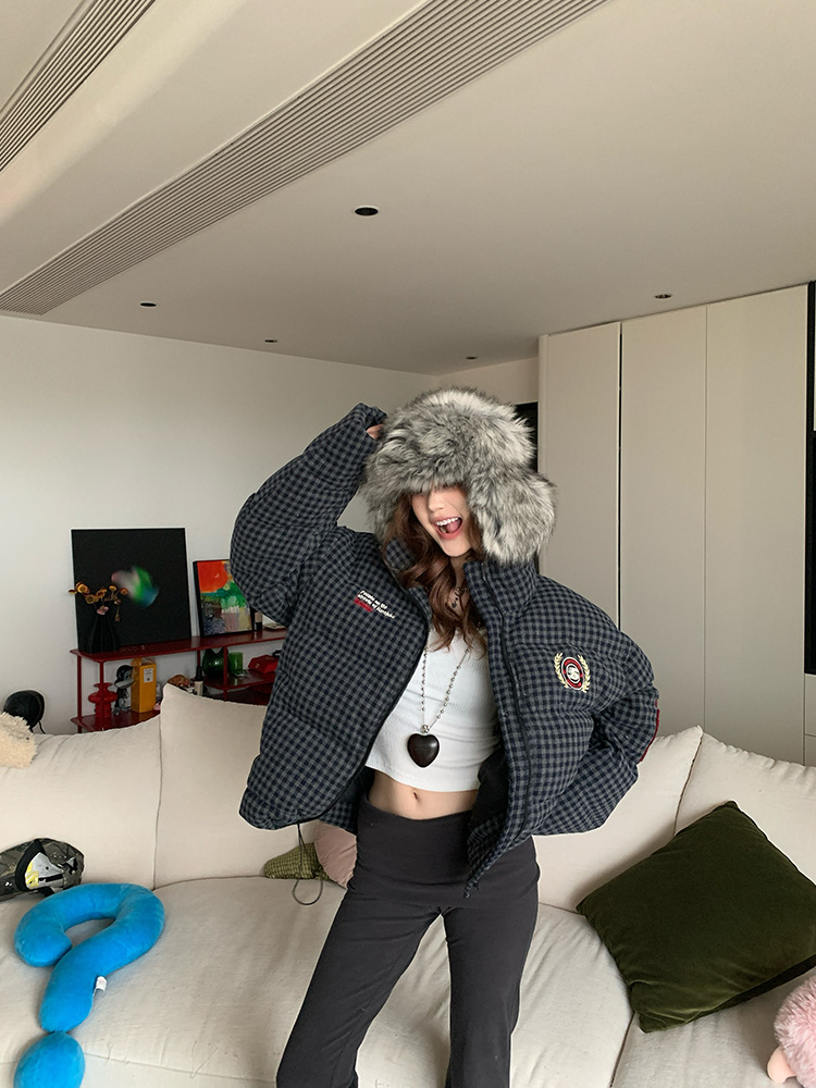 Unisex Stand Collar Embroidered Plaid Cotton Jacket - Casual Loose Fit Puffer Coat for Winter, American Style Fashion Unisex Stand Collar Embroidered Plaid Cotton Jacket - Casual Loose Fit Puffer Coat for Winter, American Style Fashion