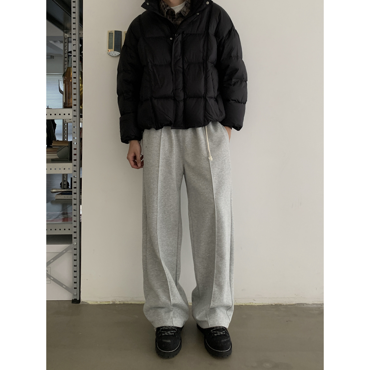 Unisex Vintage-Inspired Wide-Leg Sweatpants - Casual Streetwear for Winter - Trendy Loose Fit Sports Pants