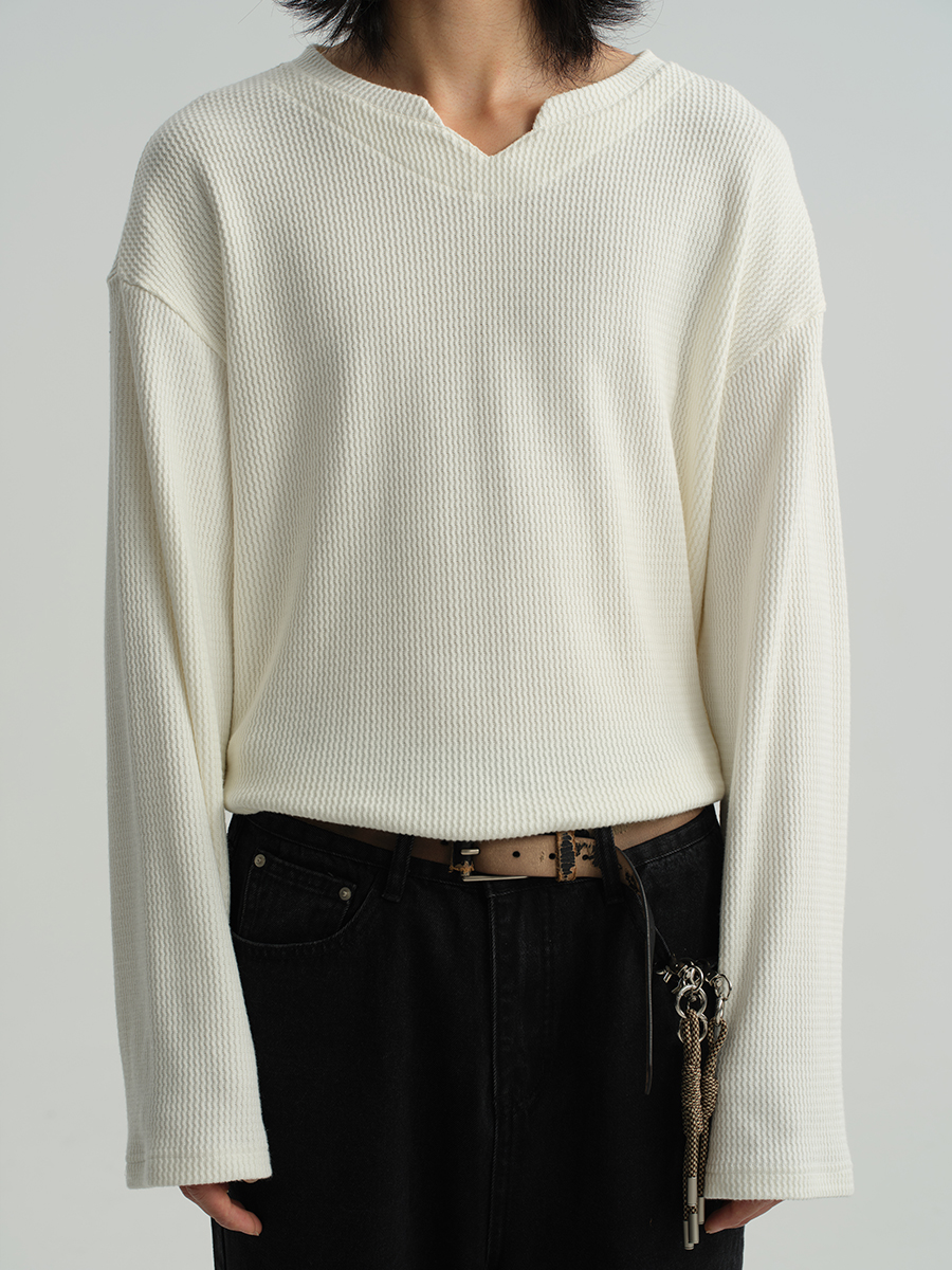 V-neck Jacquard Sweater in Snake Bone Print - Short Loose Fit, Daily Versatile Style for Effortless Y2K Fashion V-neck Jacquard Sweater in Snake Bone Print - Short Loose Fit, Daily Versatile Style for Effortless Y2K Fashion