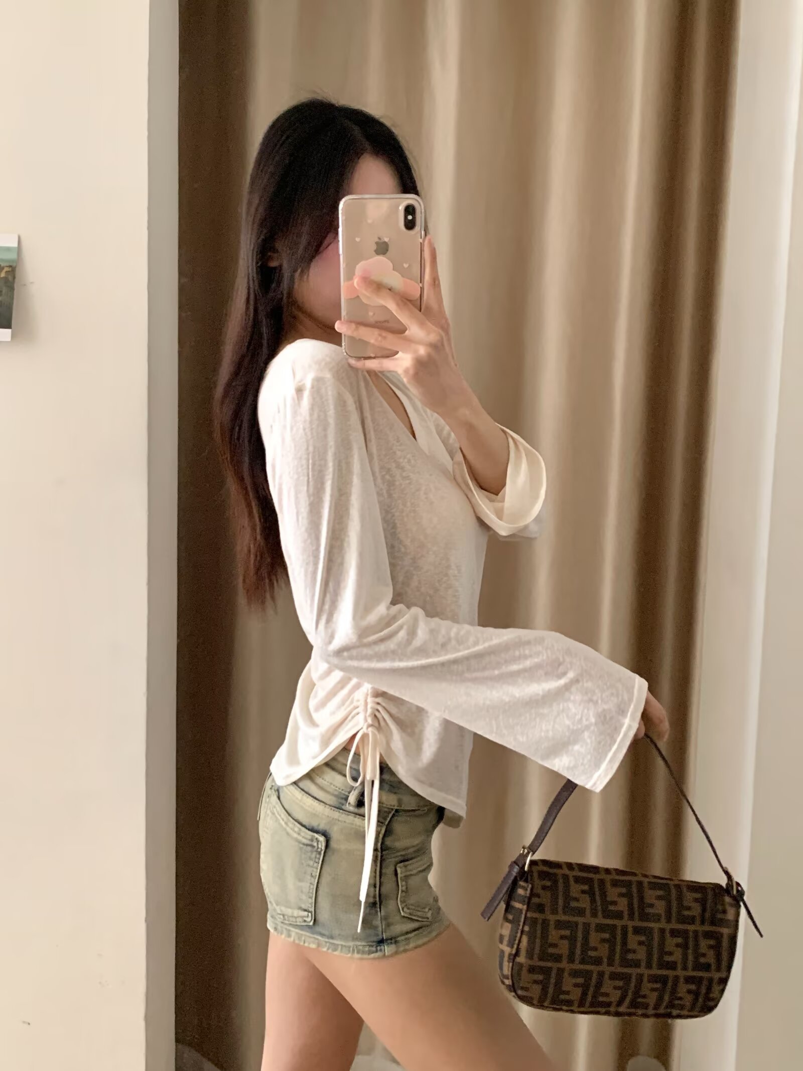 V-Neck Long Sleeve Sun Protection T-Shirt - Loose Slimming Pilates Cover-Up for Women - Stylish and Comfortable Sports Top V-Neck Long Sleeve Sun Protection T-Shirt - Loose Slimming Pilates Cover-Up for Women - Stylish and Comfortable Sports Top