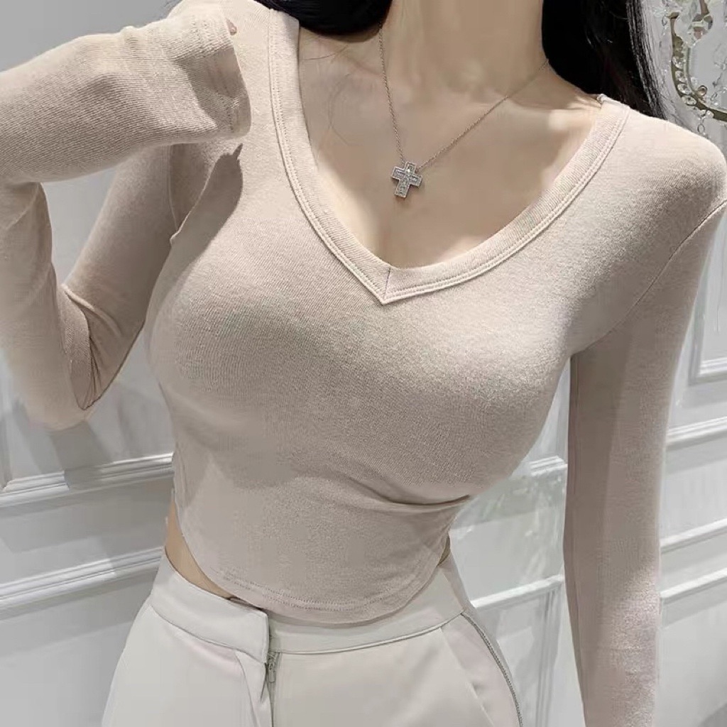 V-Neck Slim-Fit Cropped Long Sleeve T-Shirt for Women - Comfortable Figure-Enhancing Korean Style Fashion V-Neck Slim-Fit Cropped Long Sleeve T-Shirt for Women - Comfortable Figure-Enhancing Korean Style Fashion
