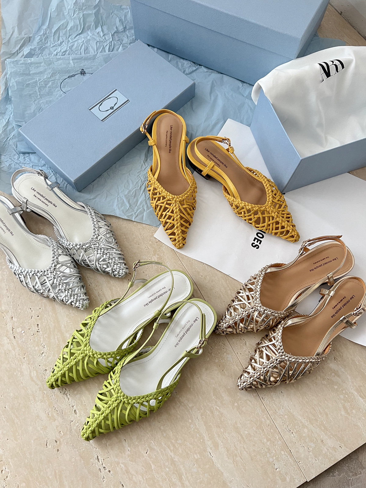 Vacation Style Woven Beach Shoes - Summer Hollow Breathable Pointed Toe Roman Flat Sandals for Women - Trendy Island Forest Design Vacation Style Woven Beach Shoes - Summer Hollow Breathable Pointed Toe Roman Flat Sandals for Women - Trendy Island Forest Design