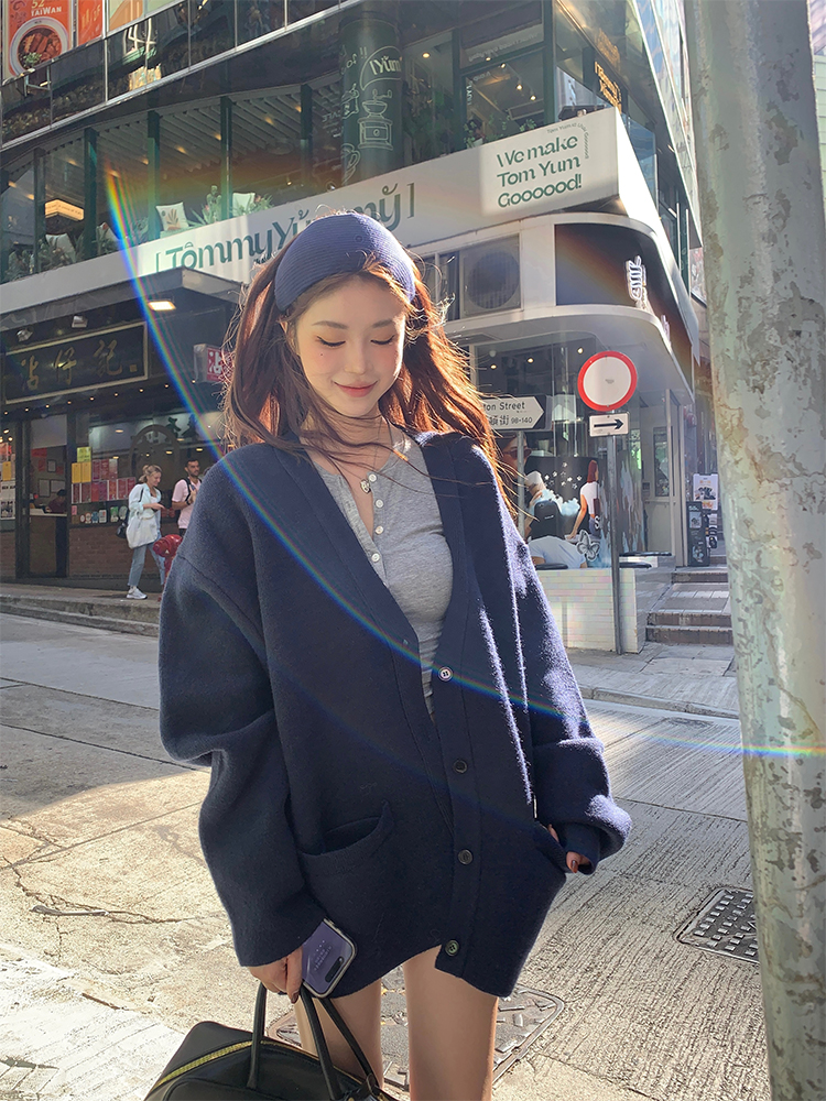 Versatile Dark Blue Oversized Sweater Coat for Women - Thick Knitted Cardigan for Autumn and Winter Fashion