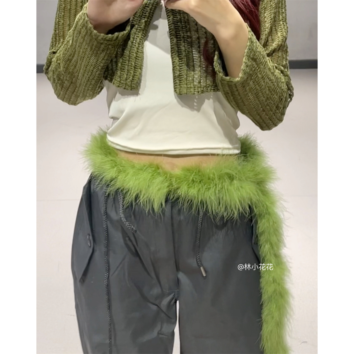 Versatile Green Cover-Up Tank Top and Dark Gray Quick-Dry Work Pants Two-Piece Set for Jazz Dance and Activewear Versatile Green Cover-Up Tank Top and Dark Gray Quick-Dry Work Pants Two-Piece Set for Jazz Dance and Activewear