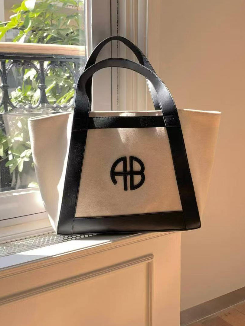 Versatile Large Capacity Canvas Tote Bag for Women - Fashionable Commuter Handheld & Shoulder Bag - 2025 Niche Design Versatile Large Capacity Canvas Tote Bag for Women - Fashionable Commuter Handheld & Shoulder Bag - 2025 Niche Design