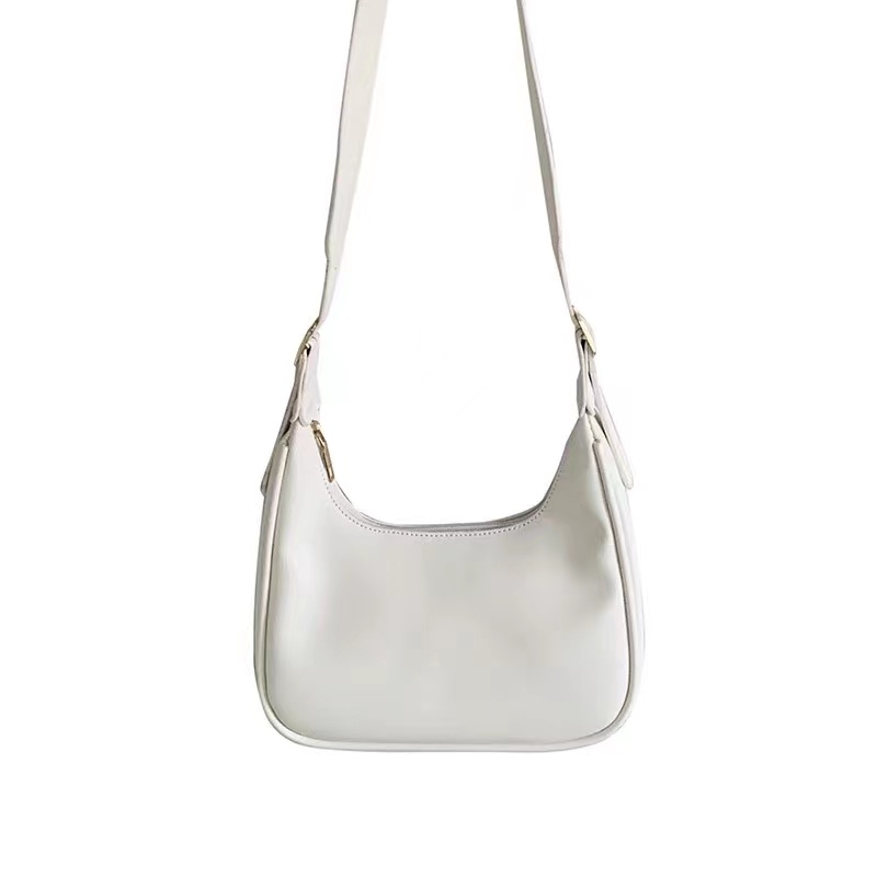 Versatile Large-Capacity Crescent Bag for Women - Minimalist Underarm Crossbody Bag in Trendy High-End Fashion Style Versatile Large-Capacity Crescent Bag for Women - Minimalist Underarm Crossbody Bag in Trendy High-End Fashion Style