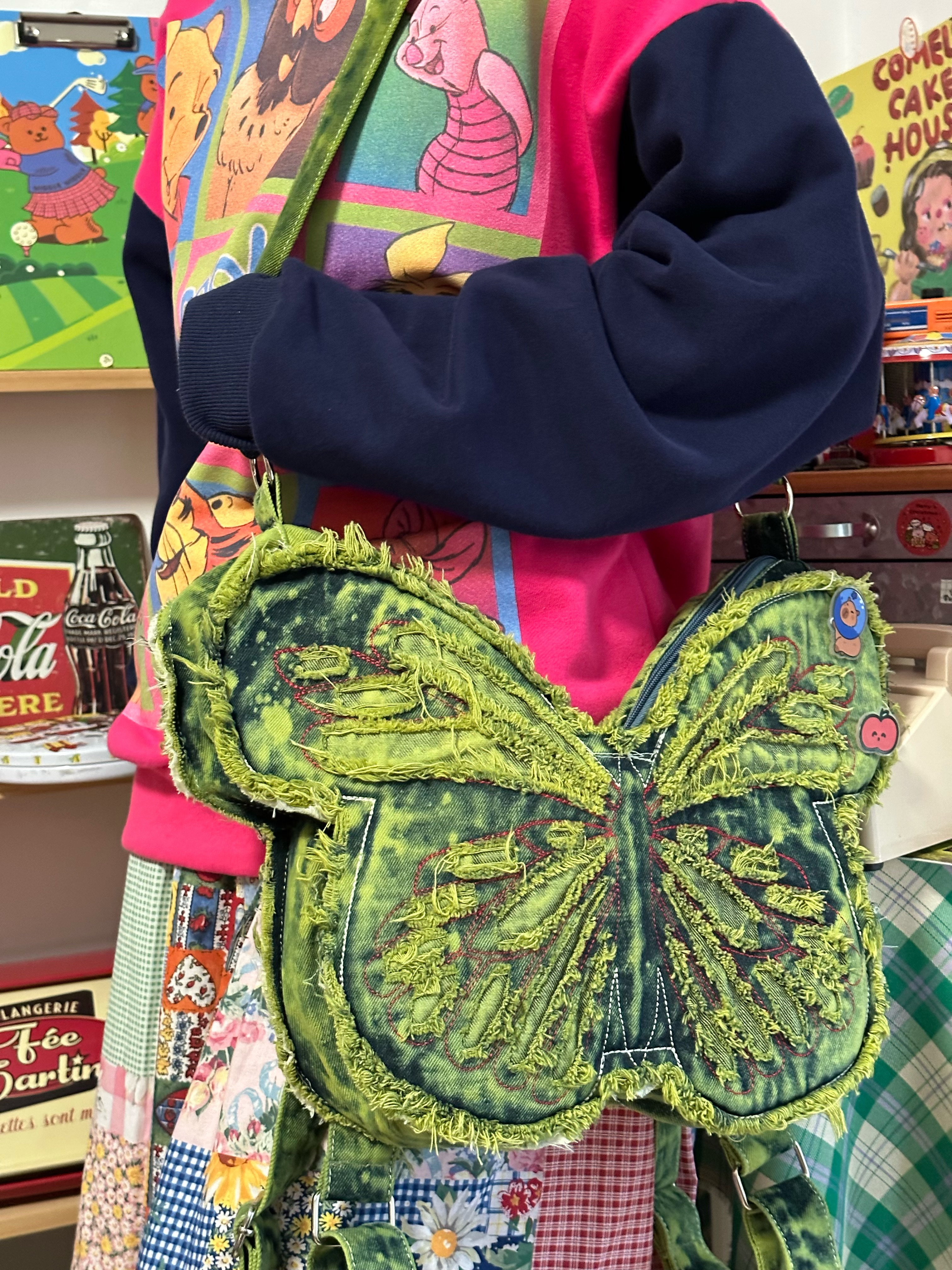 Versatile Single-Shoulder Denim Crossbody Bag with Butterfly Design - Stylish Student Backpack for High School & College Versatile Single-Shoulder Denim Crossbody Bag with Butterfly Design - Stylish Student Backpack for High School & College