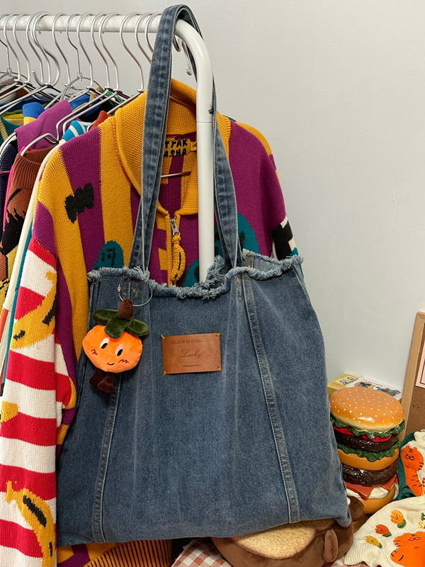 Versatile Single-Shoulder Denim Tote Bag for Women - Large Capacity Retro Korean Style Commuter Bag for Spring and Summer Versatile Single-Shoulder Denim Tote Bag for Women - Large Capacity Retro Korean Style Commuter Bag for Spring and Summer