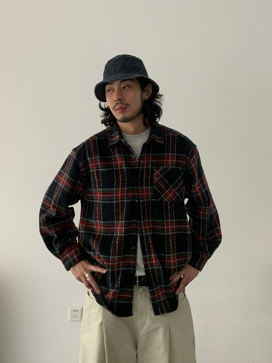 Vintage American Plaid Shirt Jacket for Unisex - Thick Brushed Warm Design, 90s Inspired, Casual Layering Piece