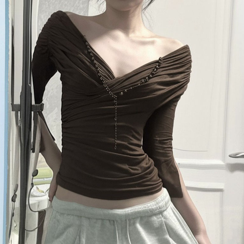 Vintage American Sexy Brown V-Neck Off-Shoulder Short Sleeve T-Shirt with Ruched Waist and Beaded Detail for Summer 90s Style