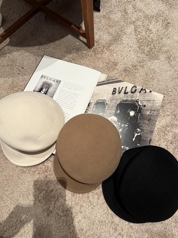 Vintage Black Wool Felt Newsboy Cap for Women - Autumn Winter Equestrian Octagonal Beret Style Hat Vintage Black Wool Felt Newsboy Cap for Women - Autumn Winter Equestrian Octagonal Beret Style Hat