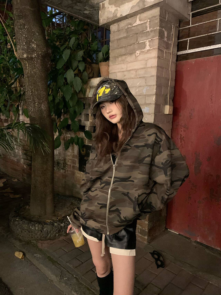 Vintage Camouflage Fleece Hooded Sweatshirt for Men and Women, Loose Fit Casual Jacket for Spring and Autumn, 90s Style Unisex Fashion