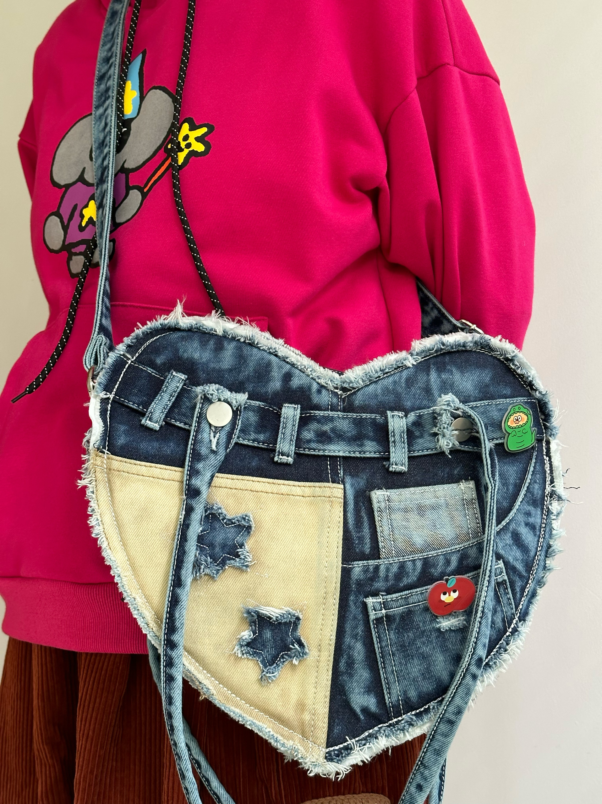 Vintage Denim Heart-Shaped Crossbody Bag - Trendy Women's Shoulder Handbag for a Unique Style