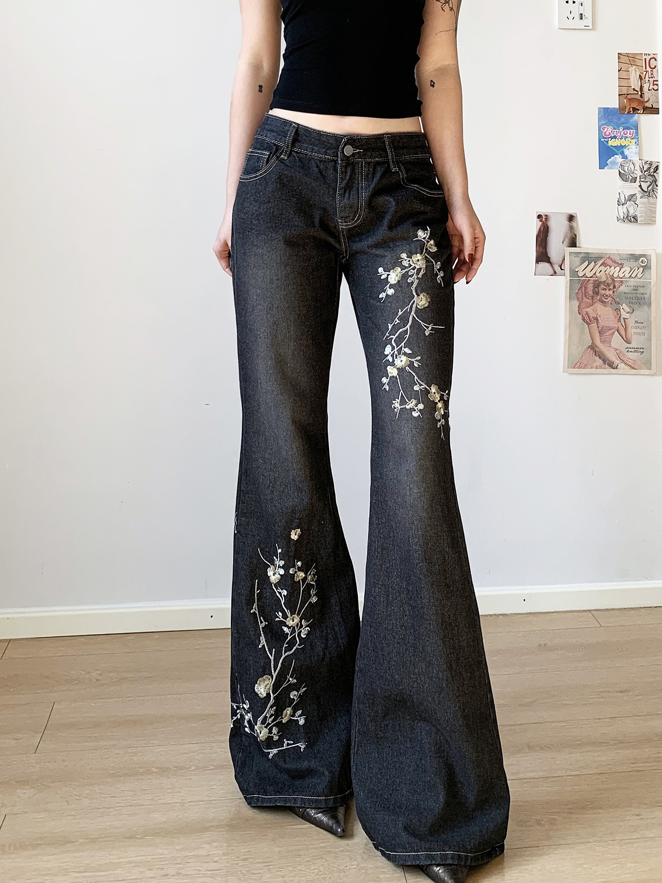 Vintage Floral Embroidered Low-Waist Distressed Slim-Fit Women's Jeans - Y2K American Style