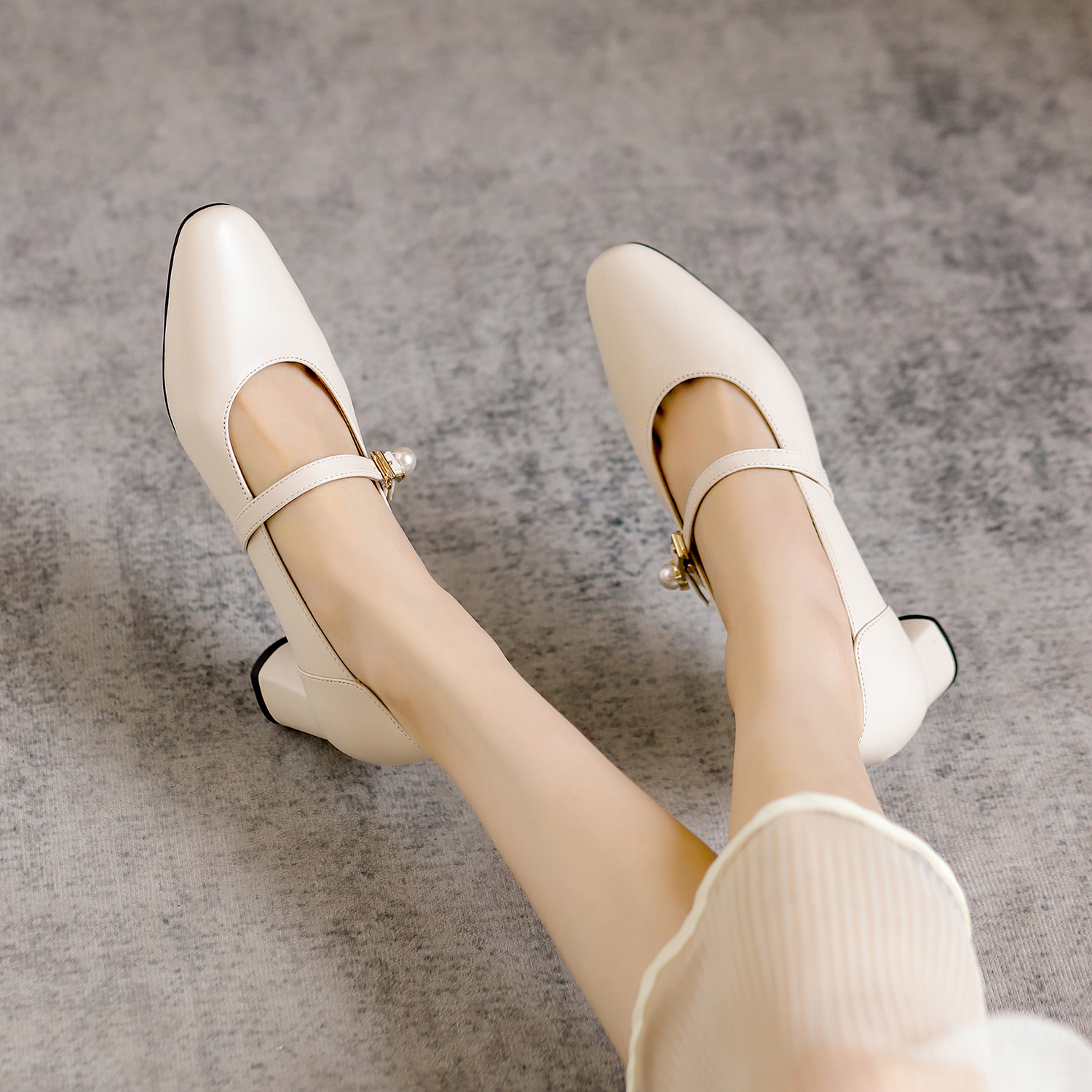 Vintage French Mary Jane Women's Shoes - Genuine Leather Chunky Heel Flats with One Strap for Summer & Autumn